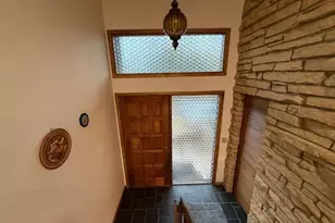 1725 Elizabeth St, Baraboo, WI 53913 - Photo 2