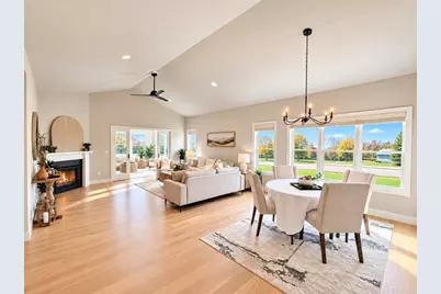 Unit 15 Timberlane Circle, DeForest, WI 53532 - Photo 6