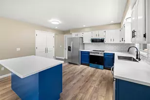 2119 Morningside Dr, Janesville, WI 53546 - Photo 14