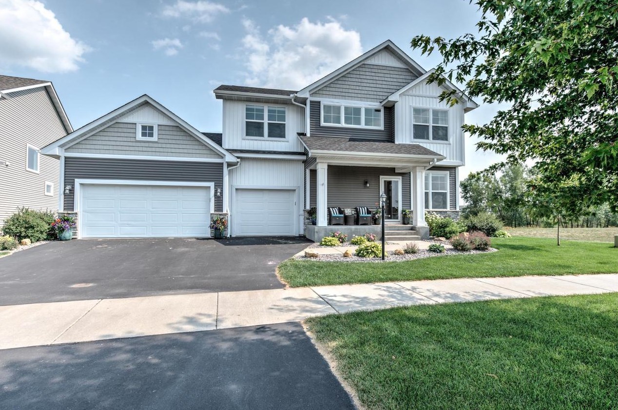 116 Heritage Blvd, Hudson, WI 54016
