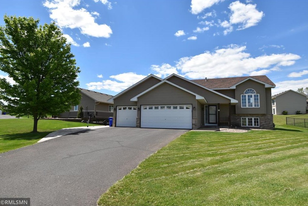 237 Aspen Dr, Somerset, WI 54025-7585
