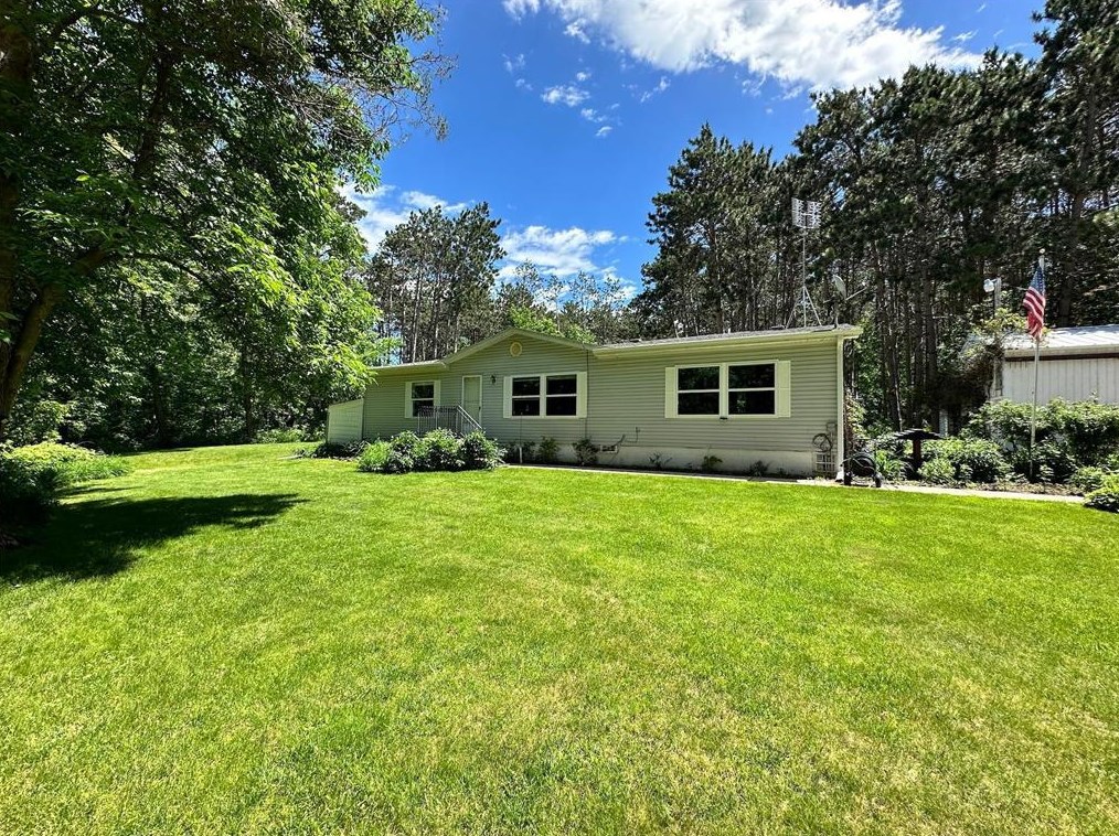 780 115th St, Deronda, WI 54001