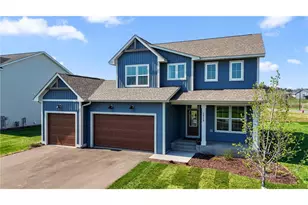 1513 Creekwood Dr, New Richmond, WI 54017 - Photo 2