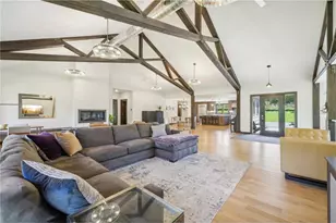 902 Crane Hill Trail, Hudson, WI 54016 - Photo 6