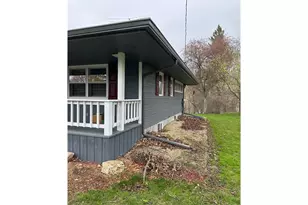 332 E Pleasant Ave, Ellsworth, WI 54011 - Photo 4