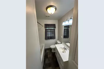 332 E Pleasant Avenue, Ellsworth, WI 54011 - Photo 14