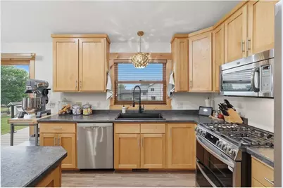 1647 Valley Quail Drive, River Falls, WI 54022 - Photo 16