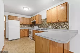 7795 Hemingway Ave, Cottage Grove, MN 55016 - Photo 10