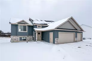 893 N Grant St, Ellsworth, WI 54011 - Photo 30