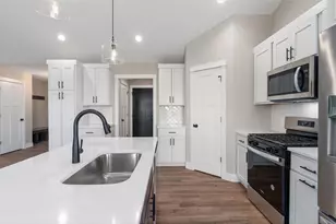 943 146th Ave, New Richmond, WI 54017 - Photo 2