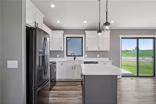 883 N Grant St, Ellsworth, WI 54011 - Photo 4