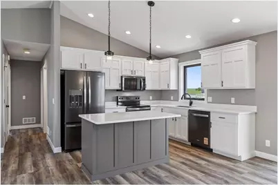 883 N Grant Street, Ellsworth, WI 54011 - Photo 2