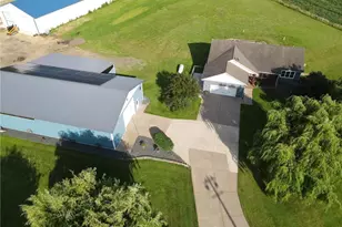 568 N Midway Rd, Menomonie, WI 54751 - Photo 6