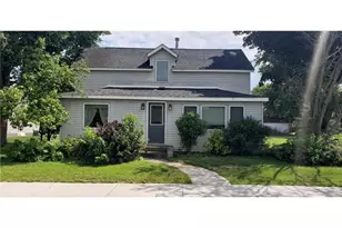 284 Elm St, Prescott, WI 54021 - Photo 2