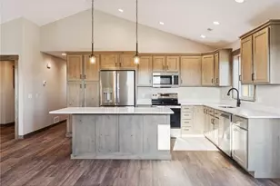 484 Coyote Way, New Richmond, WI 54017 - Photo 16