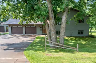 915 Nedvidek St, Cumberland, WI 54829 - Photo 4