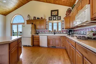 392 27th St, New Auburn, WI 54757 - Photo 10