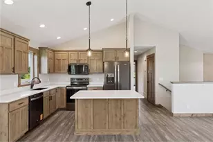 187 Wood Duck Ln, Baldwin, WI 54002 - Photo 4