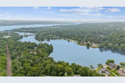 621 Mallalieu Drive, Hudson, WI 54016 - Photo 6