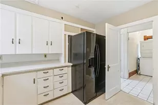 102 N 4th St, River Falls, WI 54022 - Photo 16