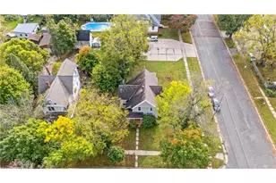 102 N 4th St, River Falls, WI 54022 - Photo 2