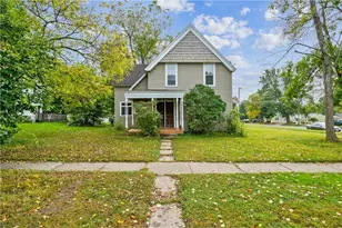 102 N 4th St, River Falls, WI 54022 - Photo 1