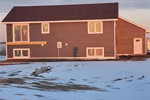 754 190th St, Baldwin, WI 54002 - Photo 4