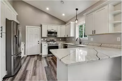 615 S Wisconsin Avenue, Rice Lake, WI 54868 - Photo 14