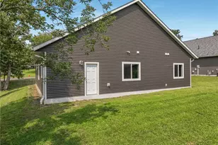 615 S Wisconsin Ave, Rice Lake, WI 54868 - Photo 6