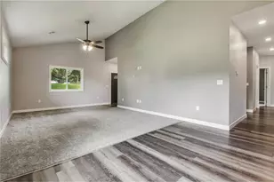 615 S Wisconsin Ave, Rice Lake, WI 54868 - Photo 10