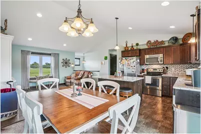 1142 W Edge Place, New Richmond, WI 54017 - Photo 8