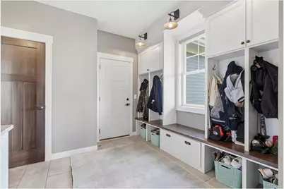 1650 Waters Edge Drive, New Richmond, WI 54017 - Photo 14