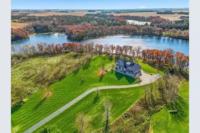 1650 Waters Edge Drive, New Richmond, WI 54017 - Photo 46