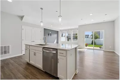 11279 Crestbury Drive, Woodbury, MN 55129 - Photo 6