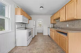 227 E Elm St, River Falls, WI 54022 - Photo 20