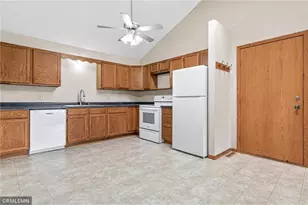 3300 Greenbrier St, Vadnais Heights, MN 55127 - Photo 6