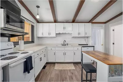 527 W Grand Avenue, Eau Claire, WI 54703 - Photo 12