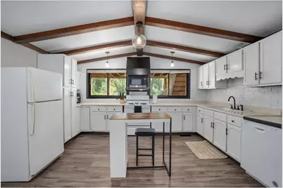 527 W Grand Avenue, Eau Claire, WI 54703 - Photo 10