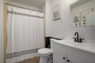 527 W Grand Ave, Eau Claire, WI 54703 - Photo 14