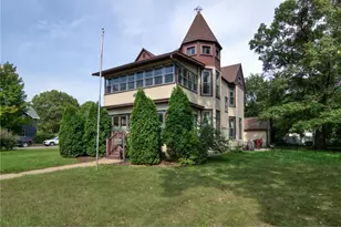 324 Coleman St, Chippewa Falls,  54729 - Photo 2