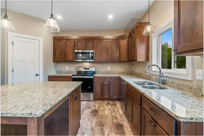 723 Jacko Court, Hudson, WI 54016 - Photo 6