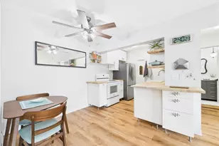 2700 Oxford Street, Roseville, MN 55113 - Photo 2