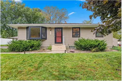 616 Hattie Lane, Saint Paul, MN 55125 - Photo 2