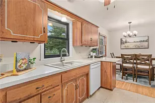 616 Hattie Ln, Saint Paul, MN 55125 - Photo 12