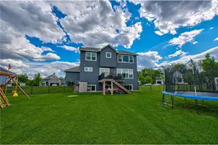 1439 Lee Cir, Hudson, WI 54016 - Photo 16