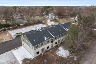 425 W 8th St, New Richmond, WI 54017 - Photo 22