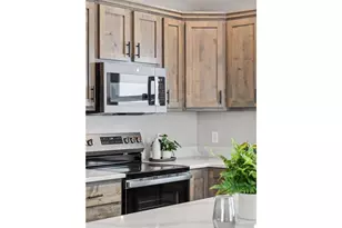 485 Coyote Way, New Richmond, WI 54017 - Photo 4