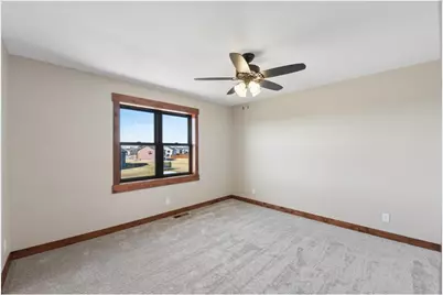 485 Coyote Way, New Richmond, WI 54017 - Photo 8