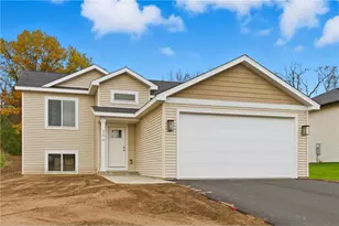 256 Dakota Ave, Roberts, WI 54023 - Photo 1