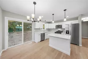 256 Dakota Ave, Roberts, WI 54023 - Photo 2